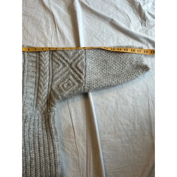 J .Crew womens Alpaca Wool Blend Fuzzy Sweater Size S - Picture 10 of 10
